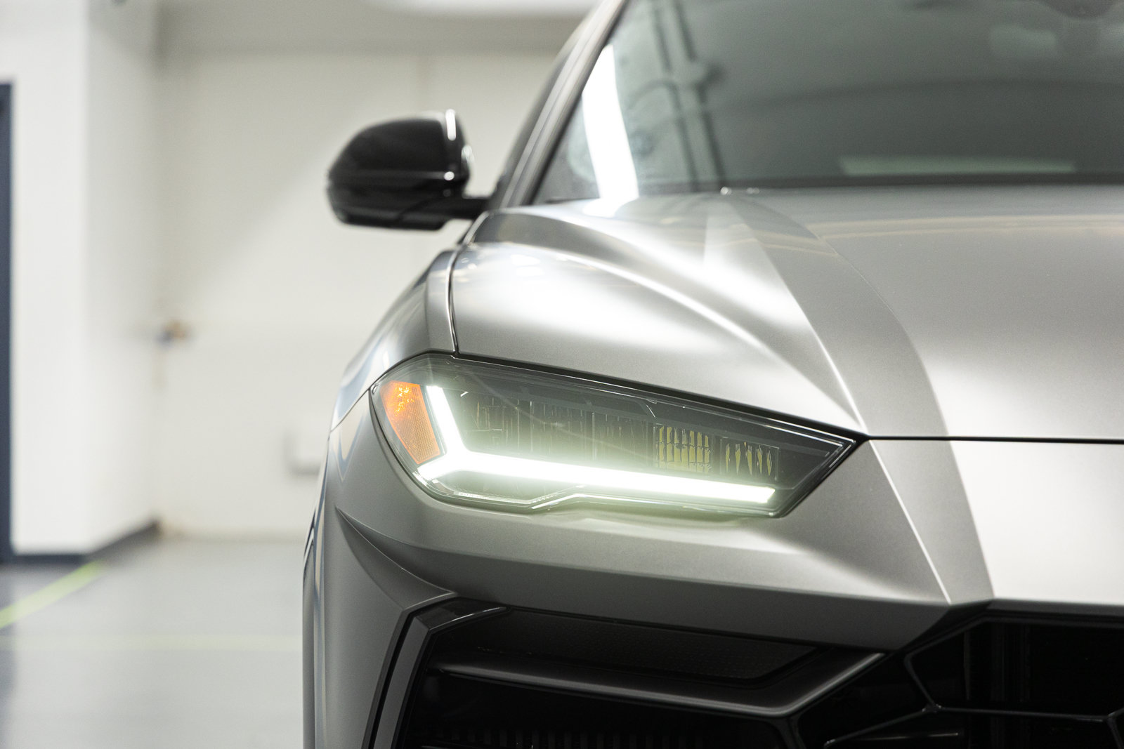 Used 2022 Lamborghini Urus AWD/4WD image 14