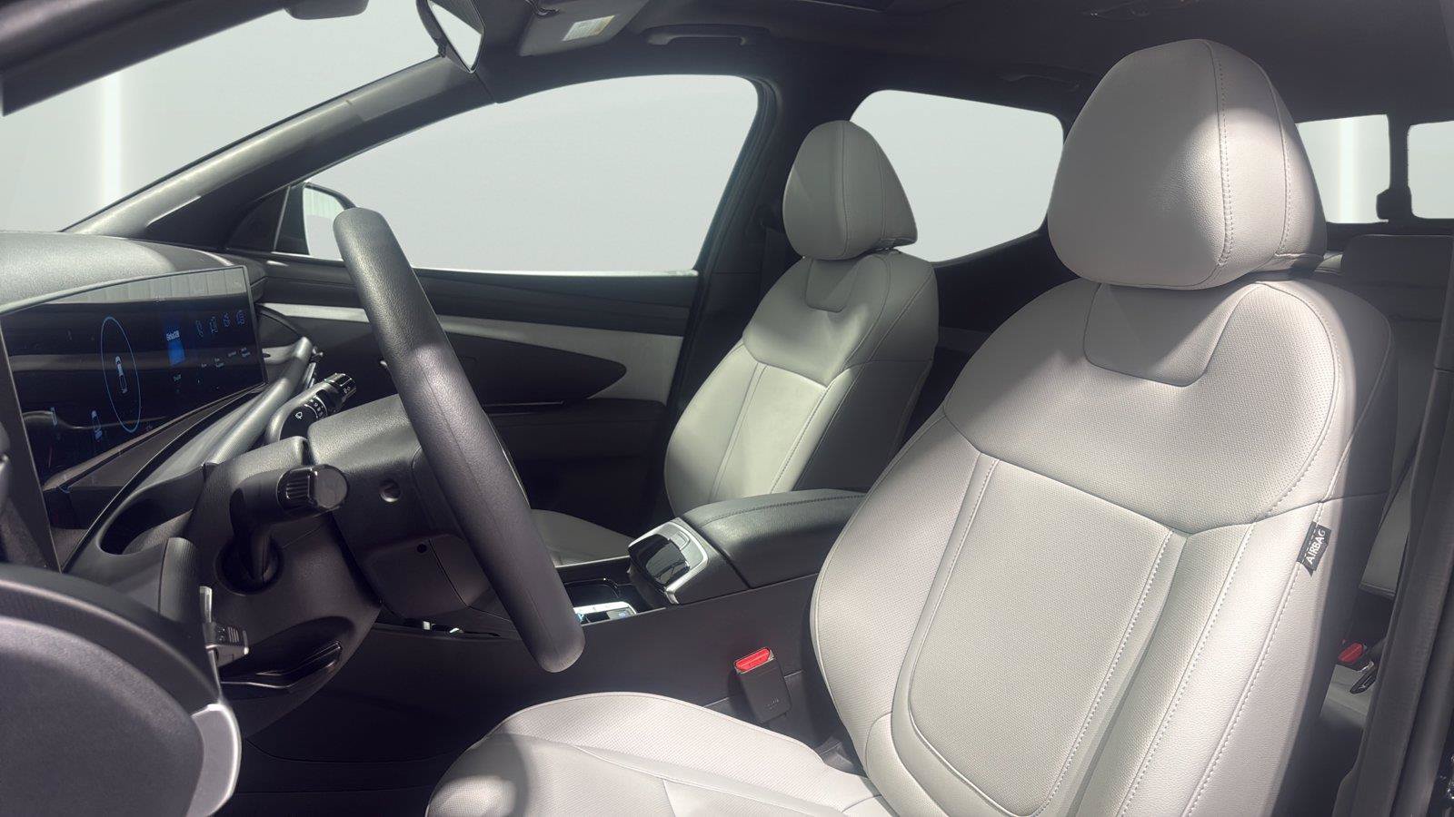 Used 2025 Hyundai Santa Cruz SEL AWD/4WD image 10