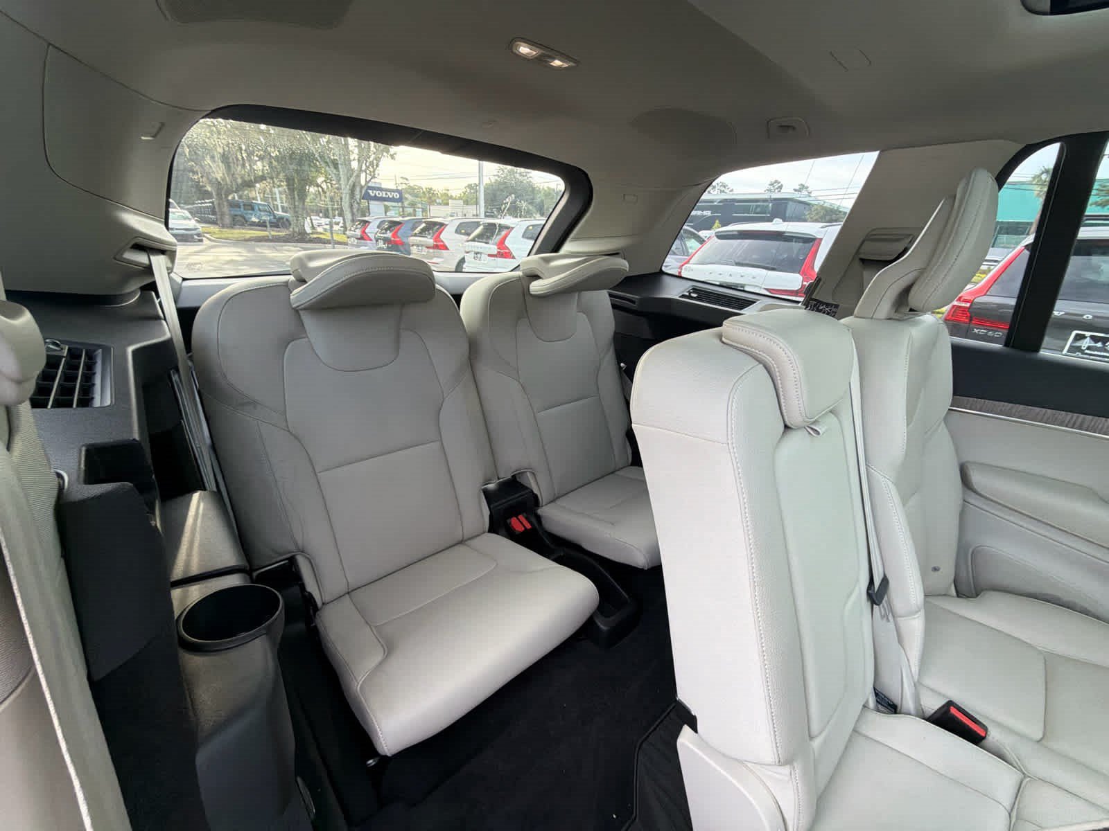 Certified 2023 Volvo XC90 B6 Plus w/ Protection Package Premier AWD/4WD image 23