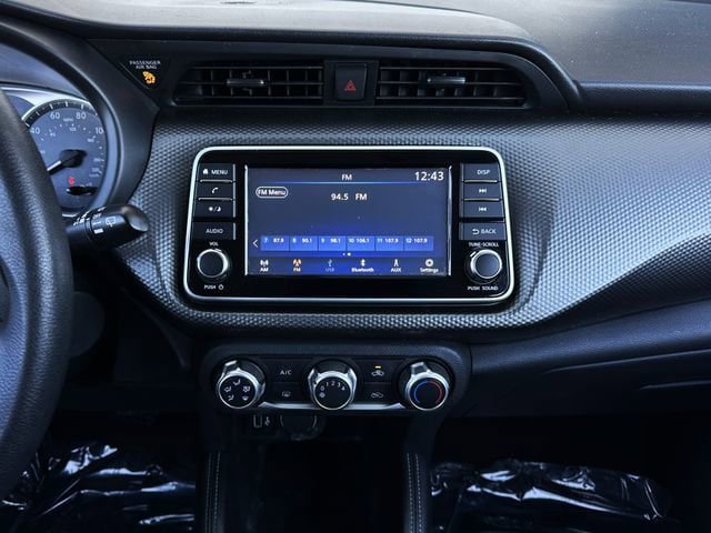 Used 2019 Nissan Kicks S FWD image 17