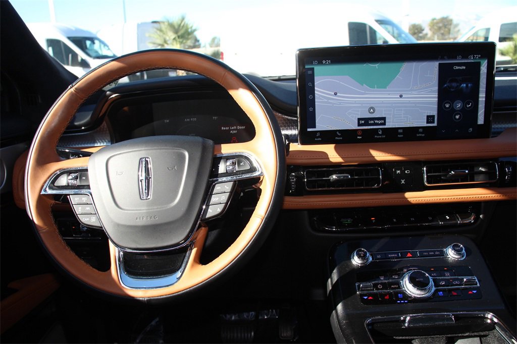 Certified 2023 Lincoln Nautilus Black Label w/ Class II Trailer Tow Package image 12