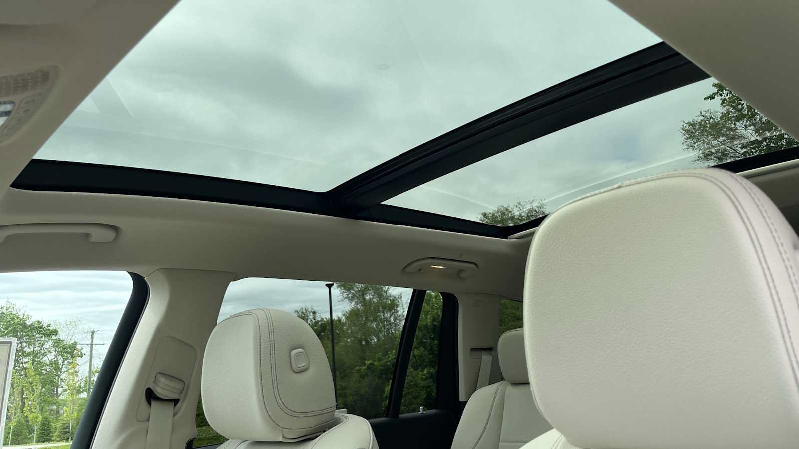 New 2026 Mercedes-Benz GLS 450 4MATIC image 31