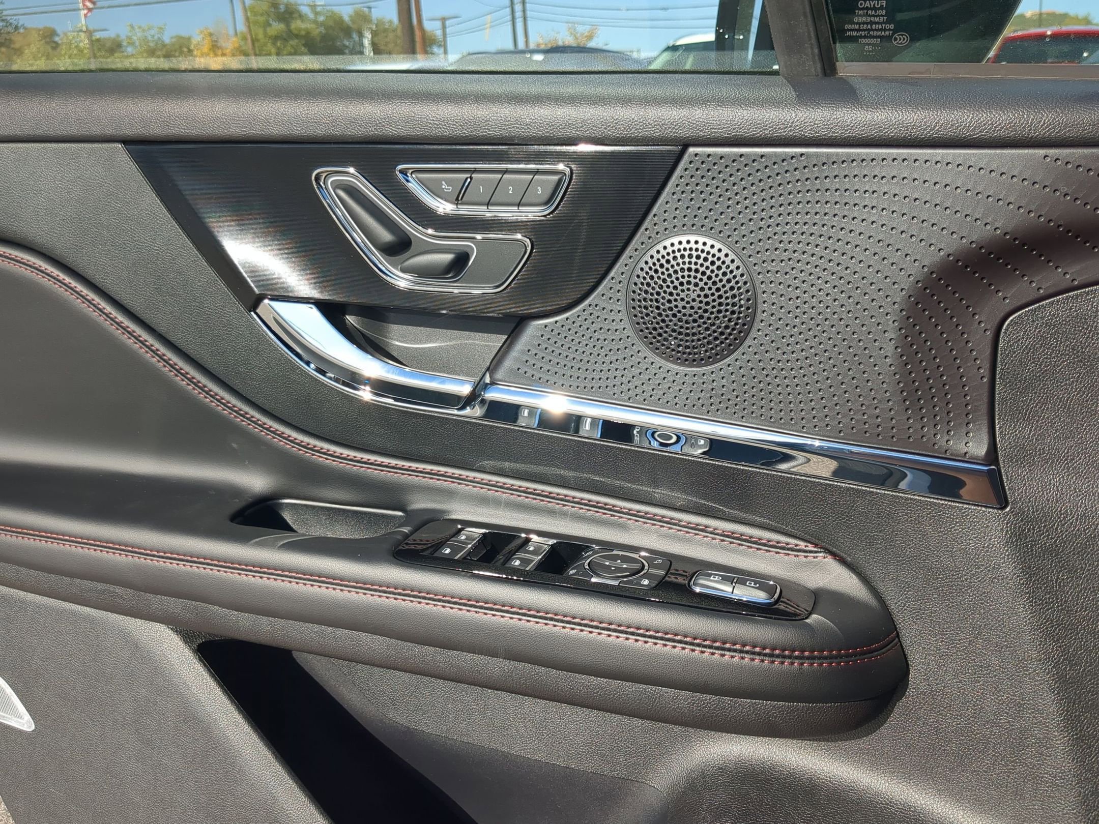 New 2026 Lincoln Corsair Reserve image 12