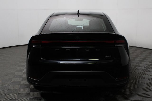 Used 2024 Toyota Prius LE image 6