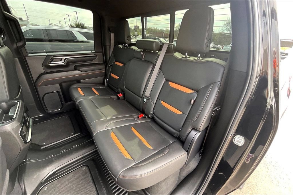Used 2025 GMC Sierra 2500 AT4 w/ Technology Package AWD/4WD image 25