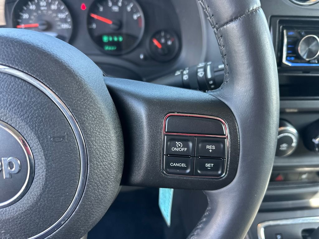 Used 2012 Jeep Patriot Latitude w/ Sun/Sound Group AWD/4WD image 18