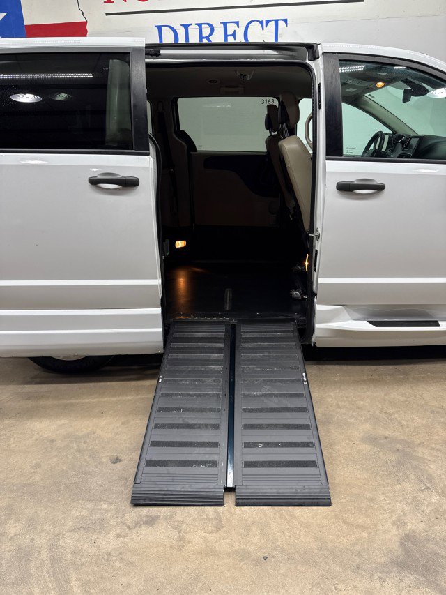 Used 2019 Dodge Grand Caravan SE w/ Power Convenience Group I