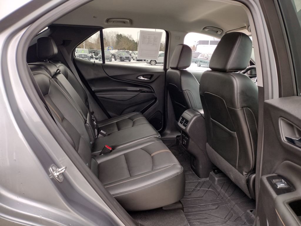 Used 2024 Chevrolet Equinox Premier image 9
