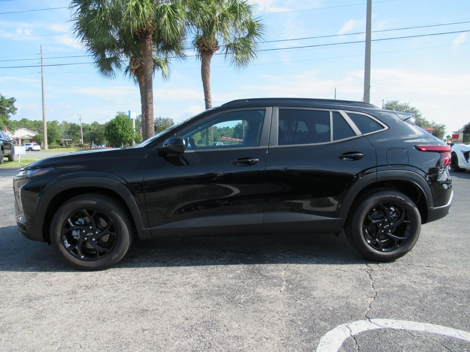 New 2026 Chevrolet Trax LT w/ Driver Confidence Package FWD image 2