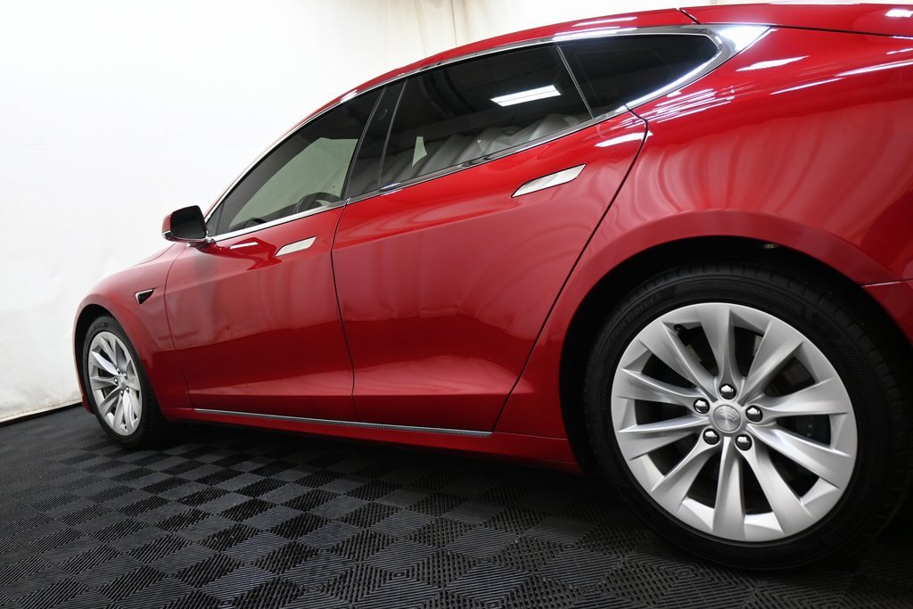 Used 2017 Tesla Model S 90D image 15