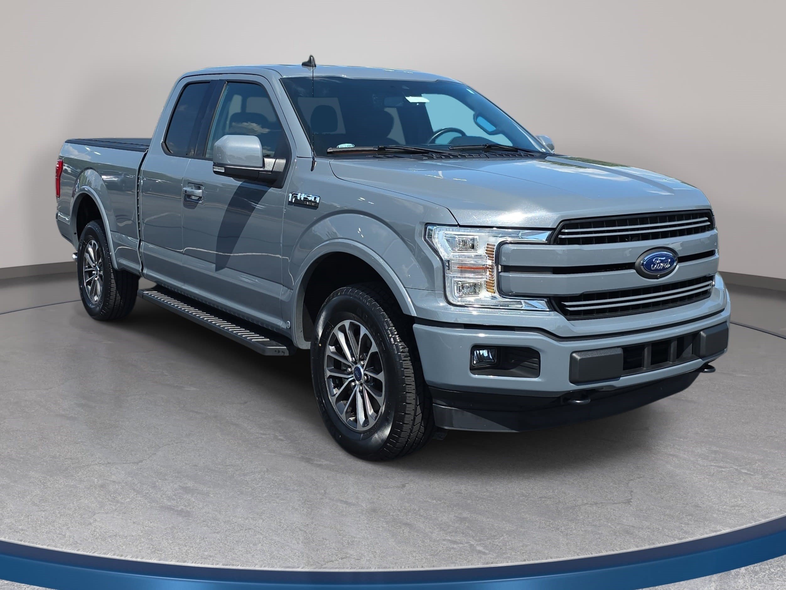 Used 2019 Ford F150 Lariat w/ Equipment Group 502A Luxury AWD/4WD image 3