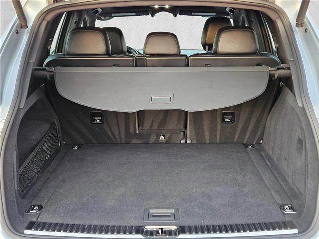 Used 2017 Porsche Cayenne Platinum Edition image 6