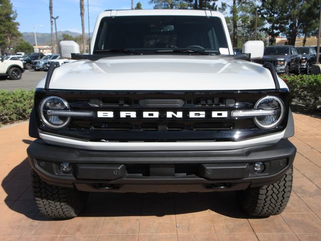 New 2026 Ford Bronco Outer Banks w/ Sasquatch Package AWD/4WD image 7
