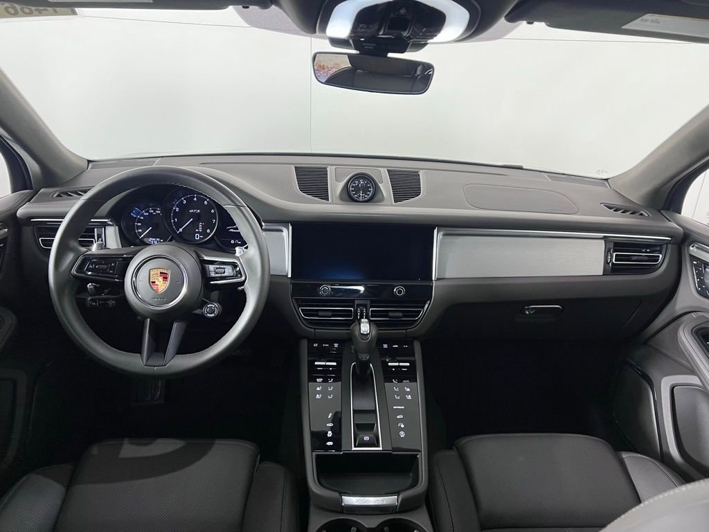 Certified 2024 Porsche Macan GTS image 19