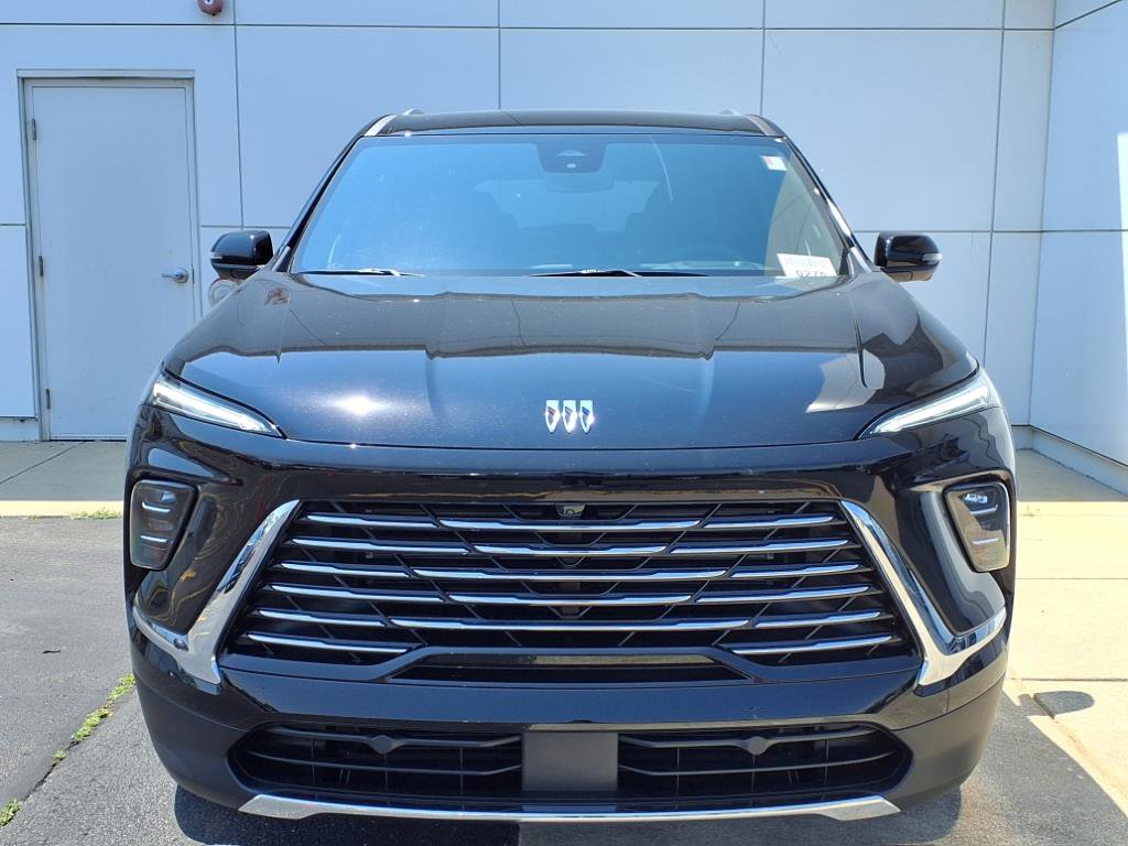 New 2025 Buick Enclave Preferred w/ Power Package image 2