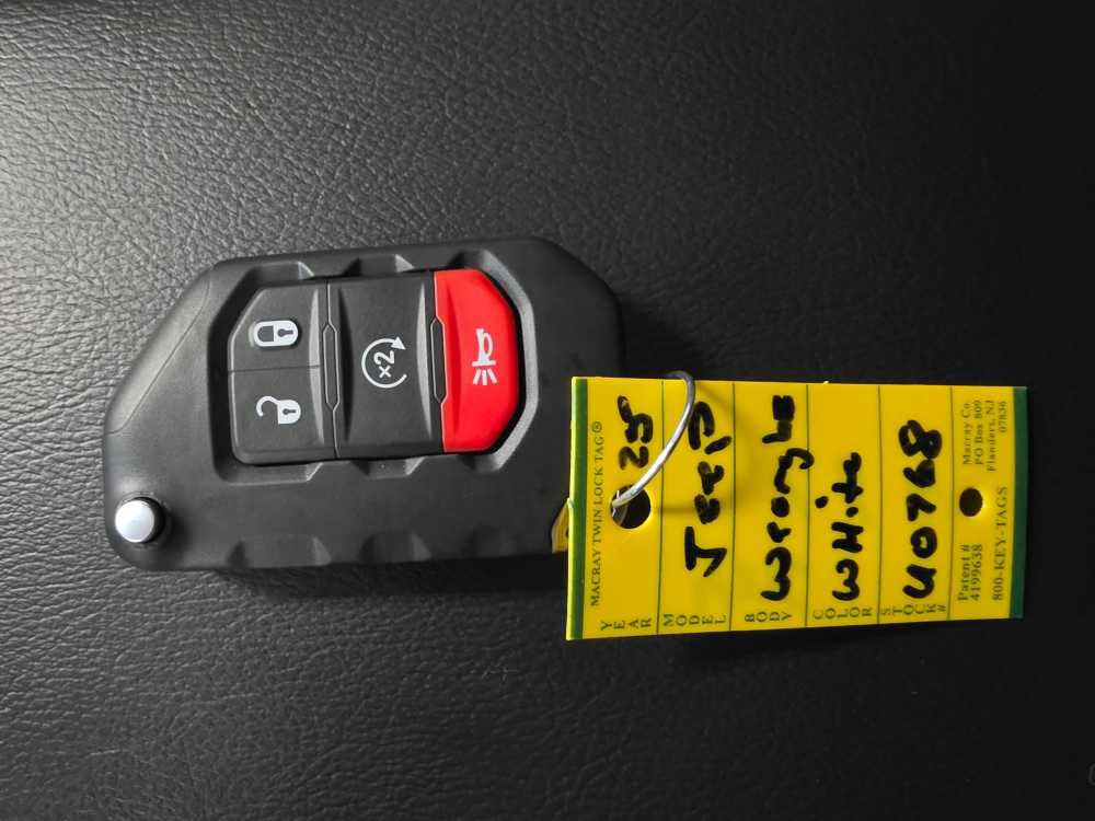 Used 2025 Jeep Wrangler Unlimited Sahara AWD/4WD image 23