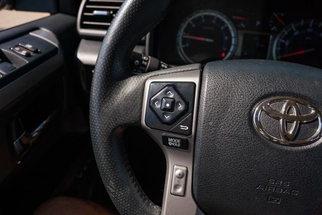 Used 2018 Toyota 4Runner Limited AWD/4WD image 17