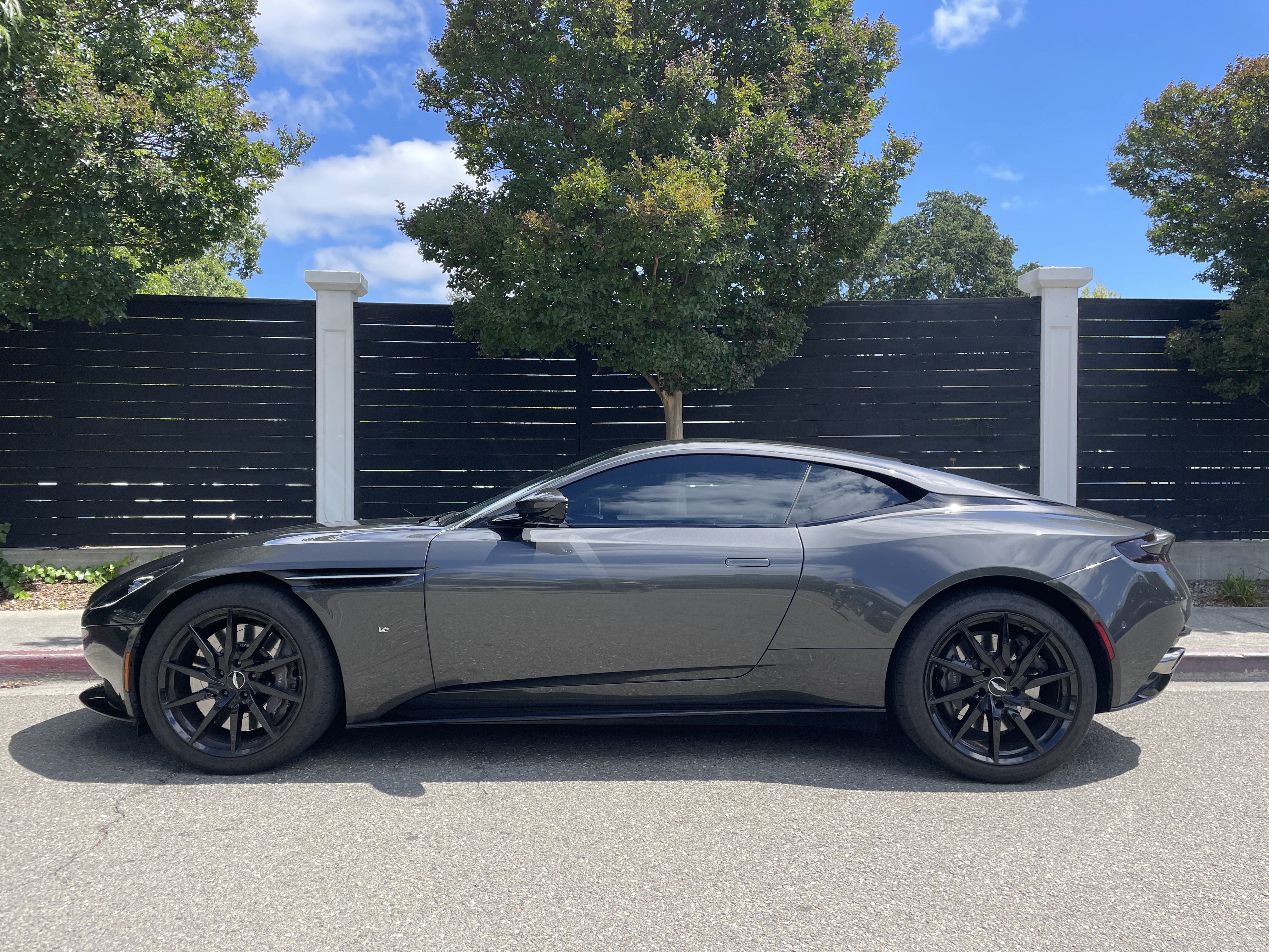 Used 2017 Aston Martin DB11 V12