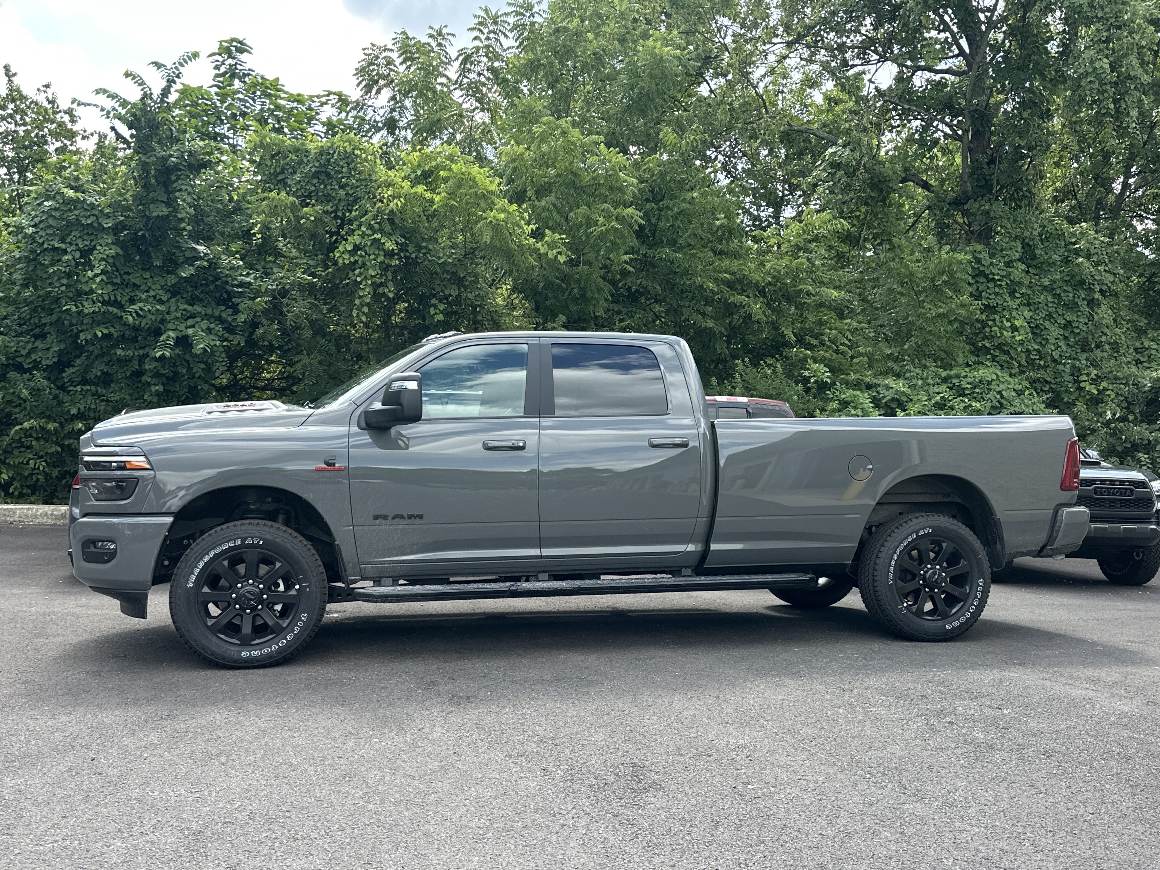 New 2026 RAM 2500 Laramie AWD/4WD image 26