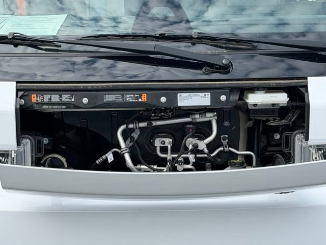 Used 2024 Chevrolet Brightdrop 600 w/ Commercial Equipment Package AWD/4WD image 17