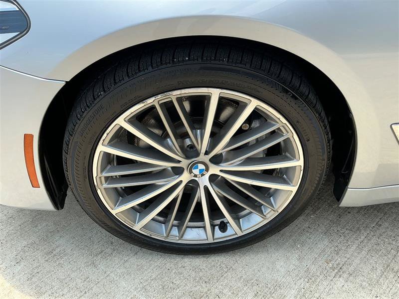 Used 2017 BMW 540i xDrive AWD/4WD image 23