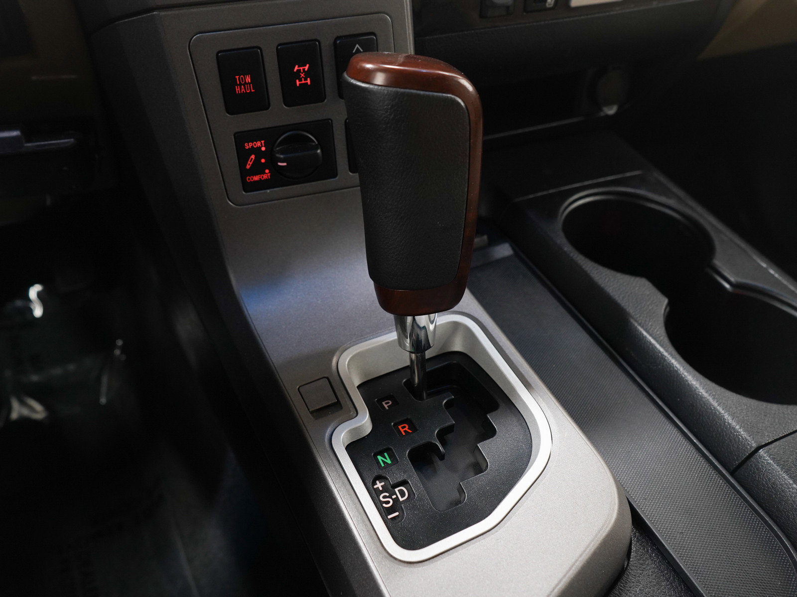 Used 2012 Toyota Sequoia Platinum AWD/4WD image 31