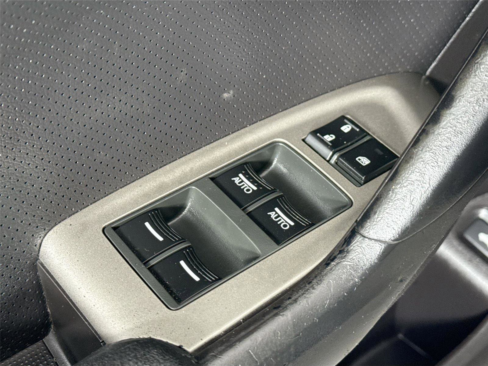 Used 2010 Acura TSX Sedan image 28