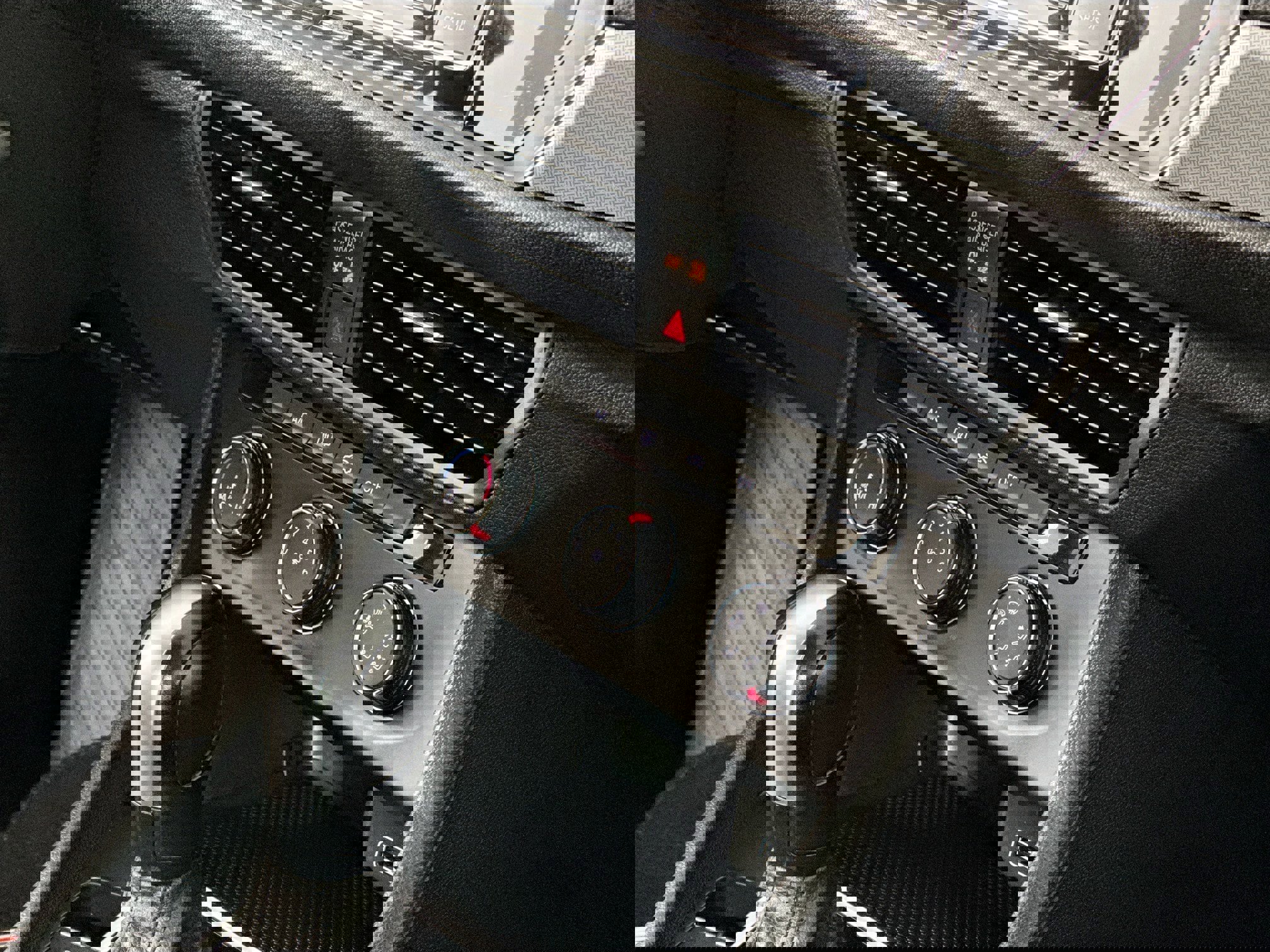 Used 2019 Volkswagen Jetta S w/ Driver Assistance Package image 29