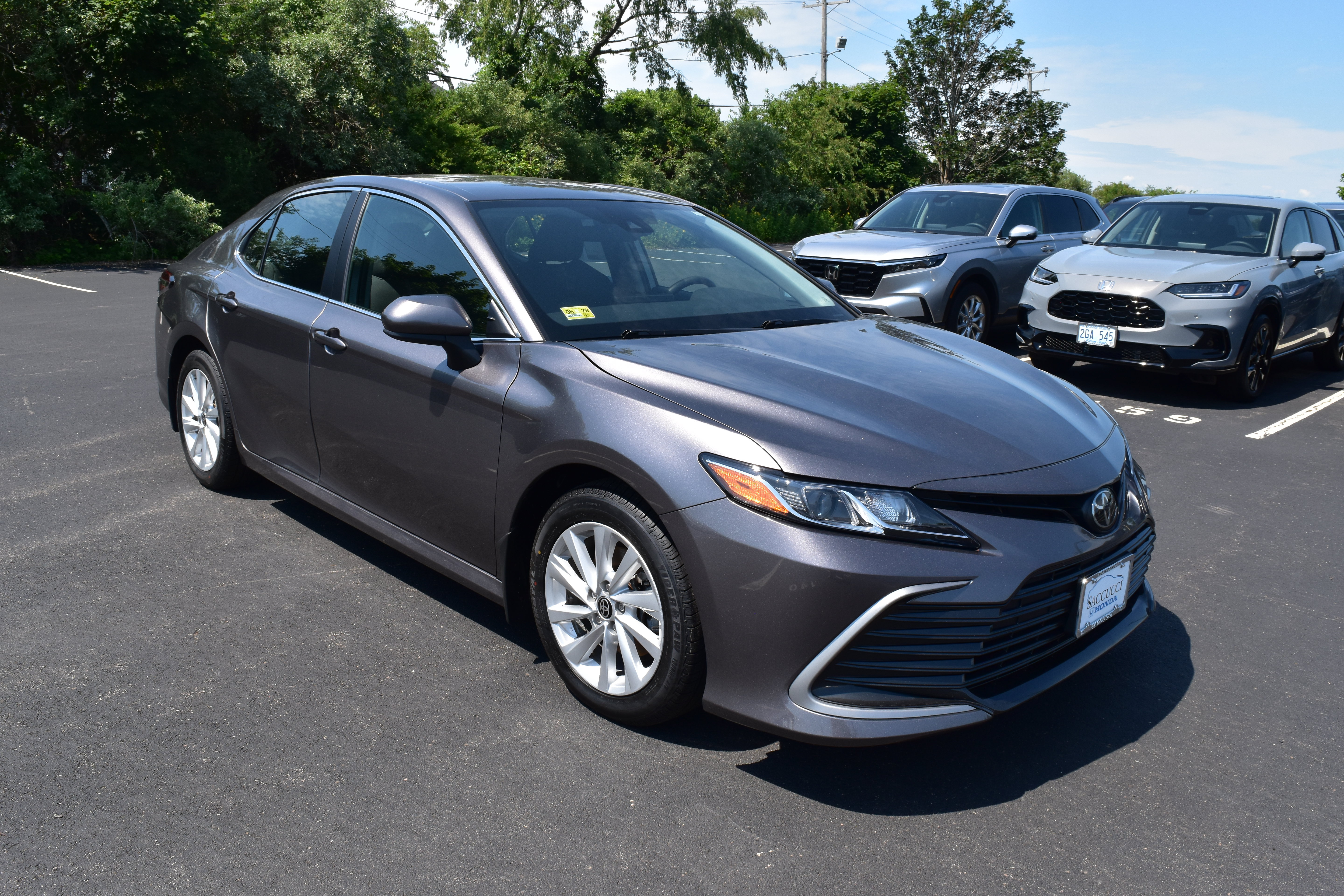 Used 2024 Toyota Camry LE AWD/4WD image 2