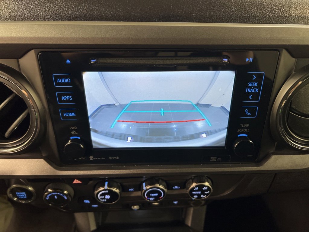 Used 2018 Toyota Tacoma TRD Off-Road image 12