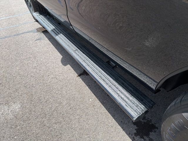 Used 2025 Ford Expedition Platinum AWD/4WD image 19
