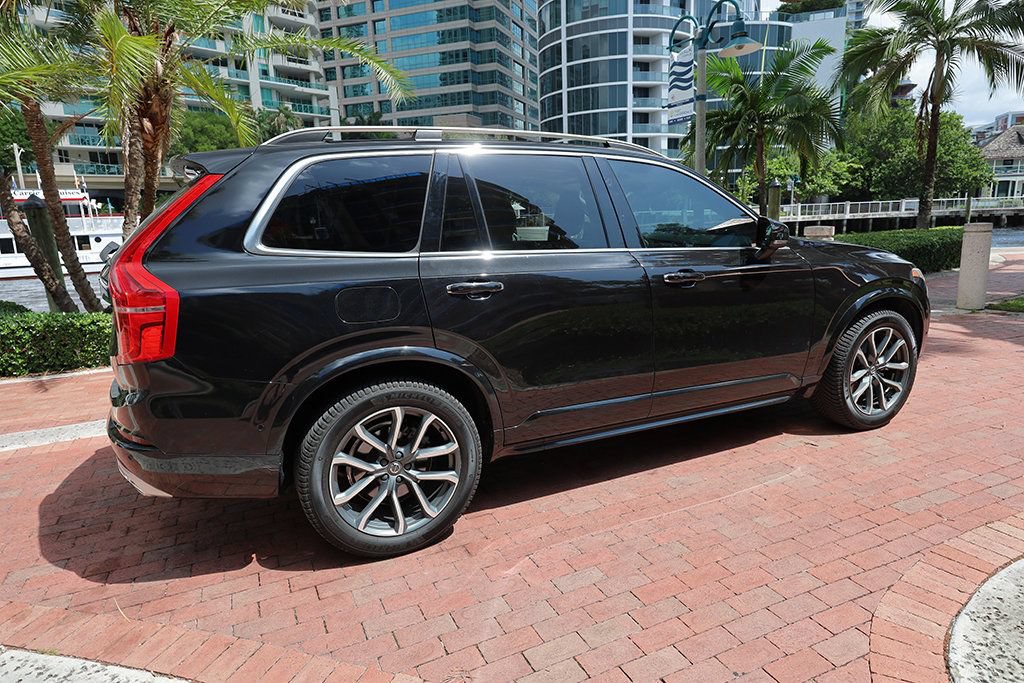 Used 2018 Volvo XC90 T6 Momentum w/ Convenience Package AWD/4WD image 19