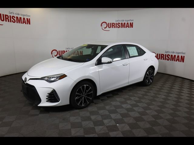 Used 2017 Toyota Corolla SE w/ Carpet Mat Package (TMS) image 3