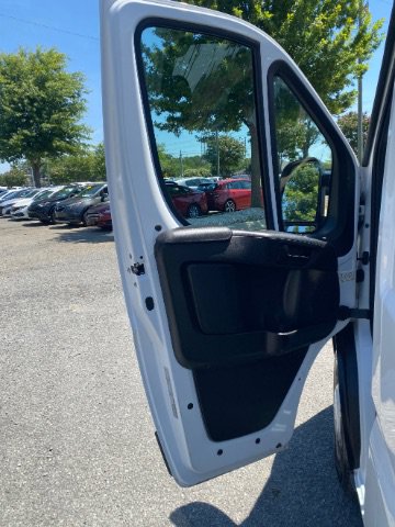 Used 2024 RAM ProMaster 2500 w/ Convenience Group FWD image 19
