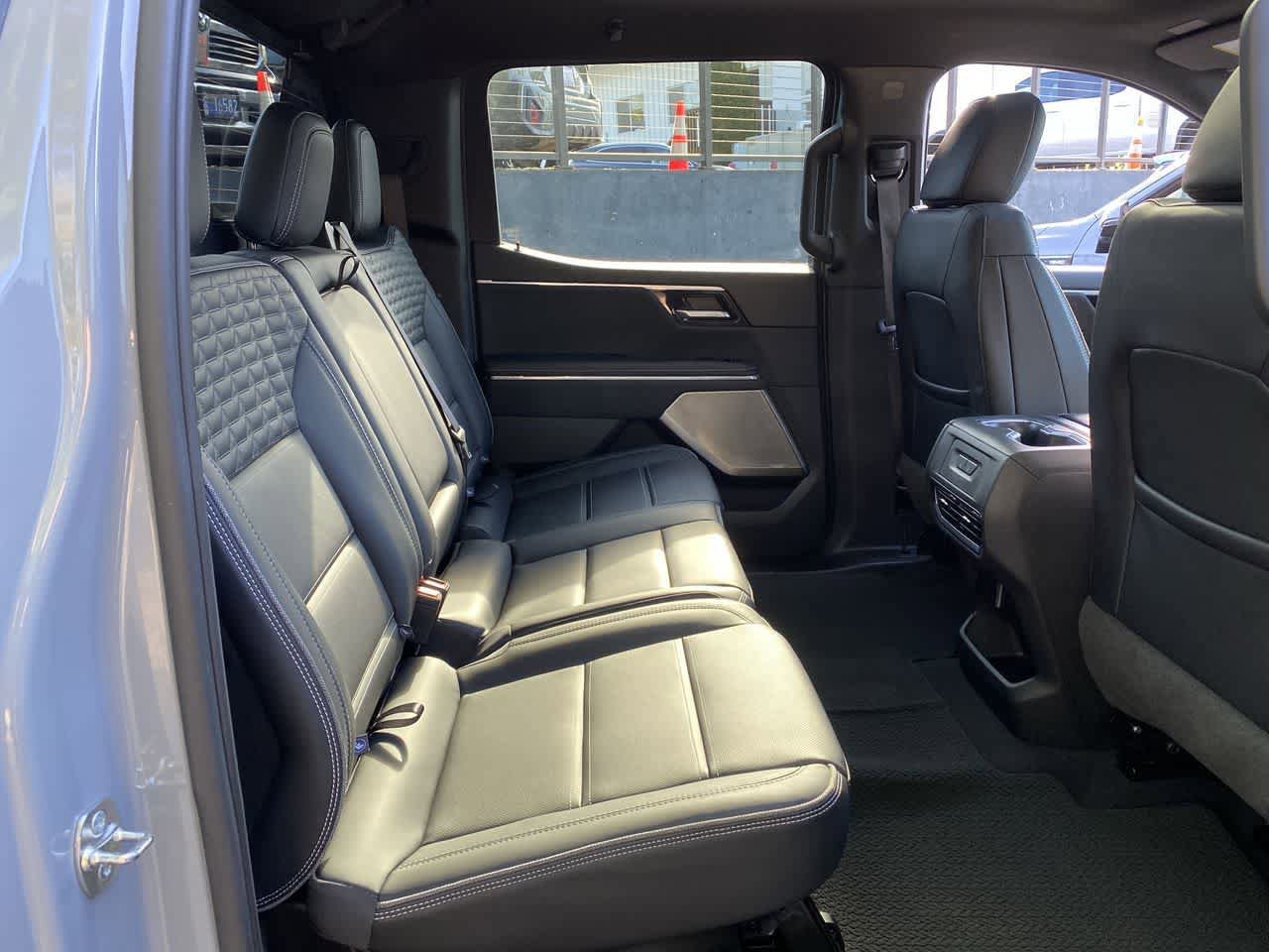Used 2024 GMC Sierra EV Denali AWD/4WD image 17