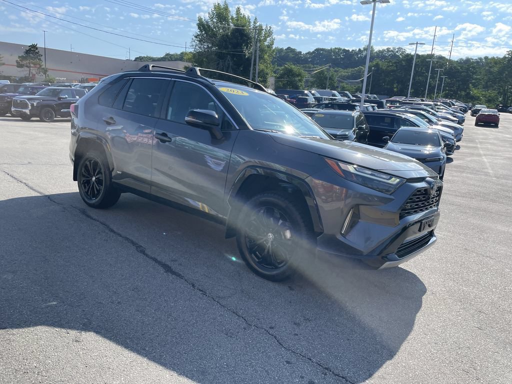 Used 2023 Toyota RAV4 XSE AWD/4WD image 6