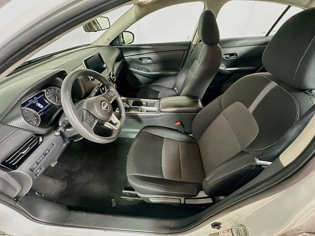 Used 2024 Nissan Sentra SV FWD image 11