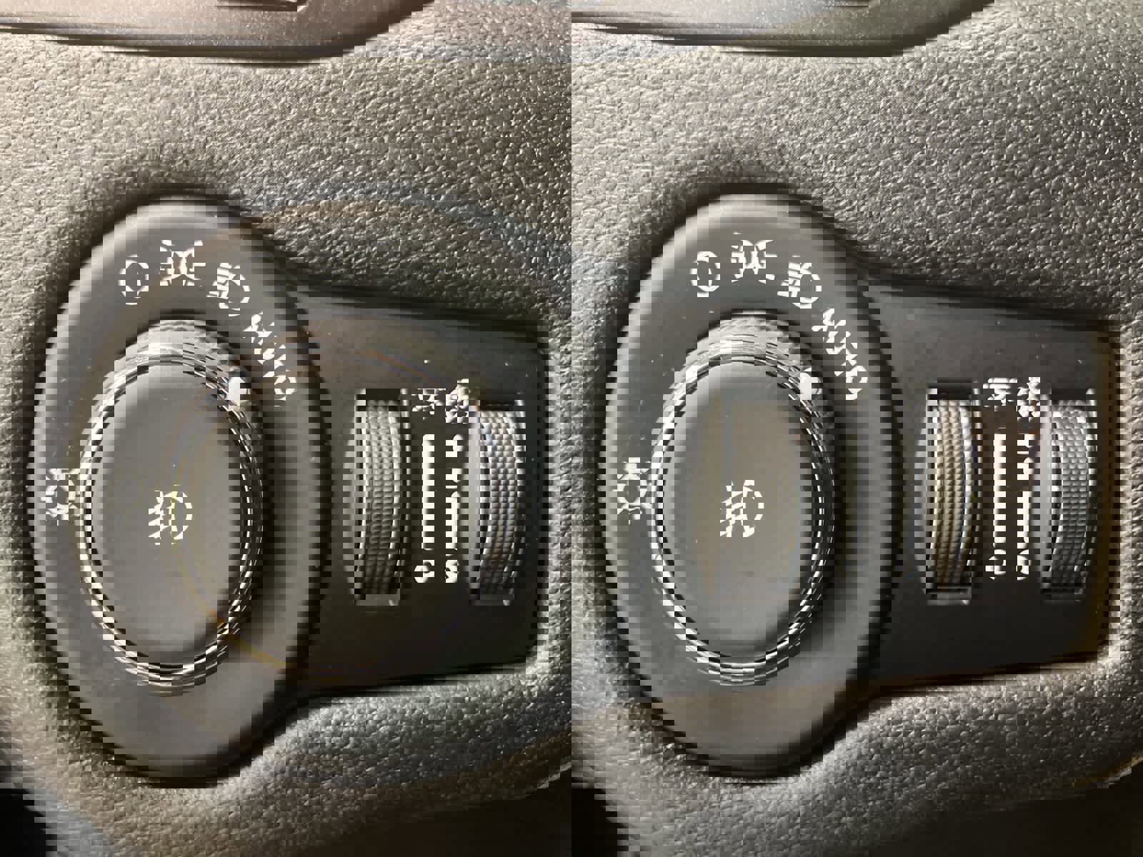 Used 2019 Jeep Cherokee Trailhawk w/ Cold Weather Group image 13