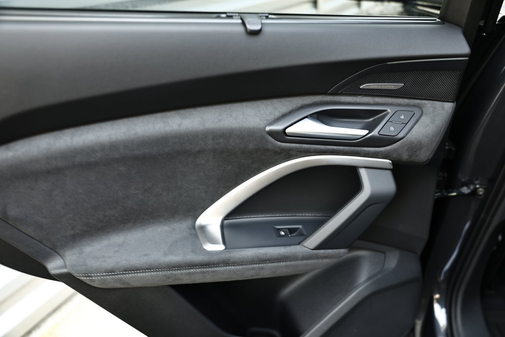 New 2026 Audi SQ5 Premium Plus AWD/4WD image 23