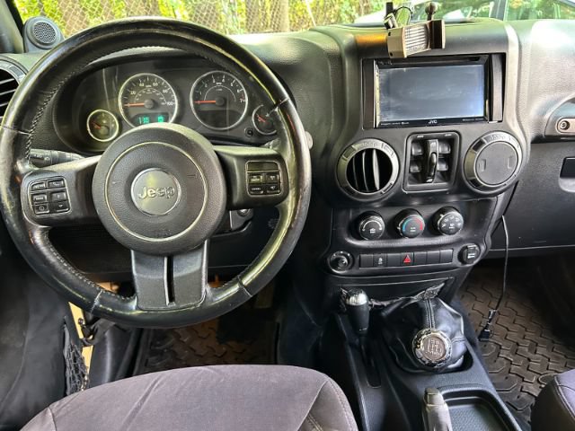 Used 2014 Jeep Wrangler Unlimited Sport w/ Quick Order Package 23S AWD/4WD image 11