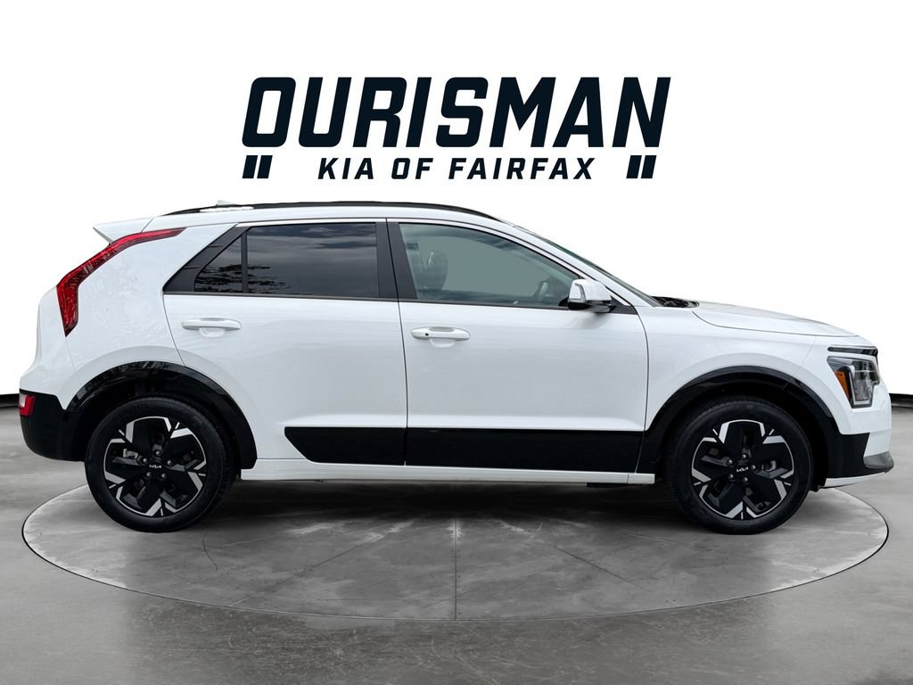 Certified 2025 Kia Niro Wind FWD image 7