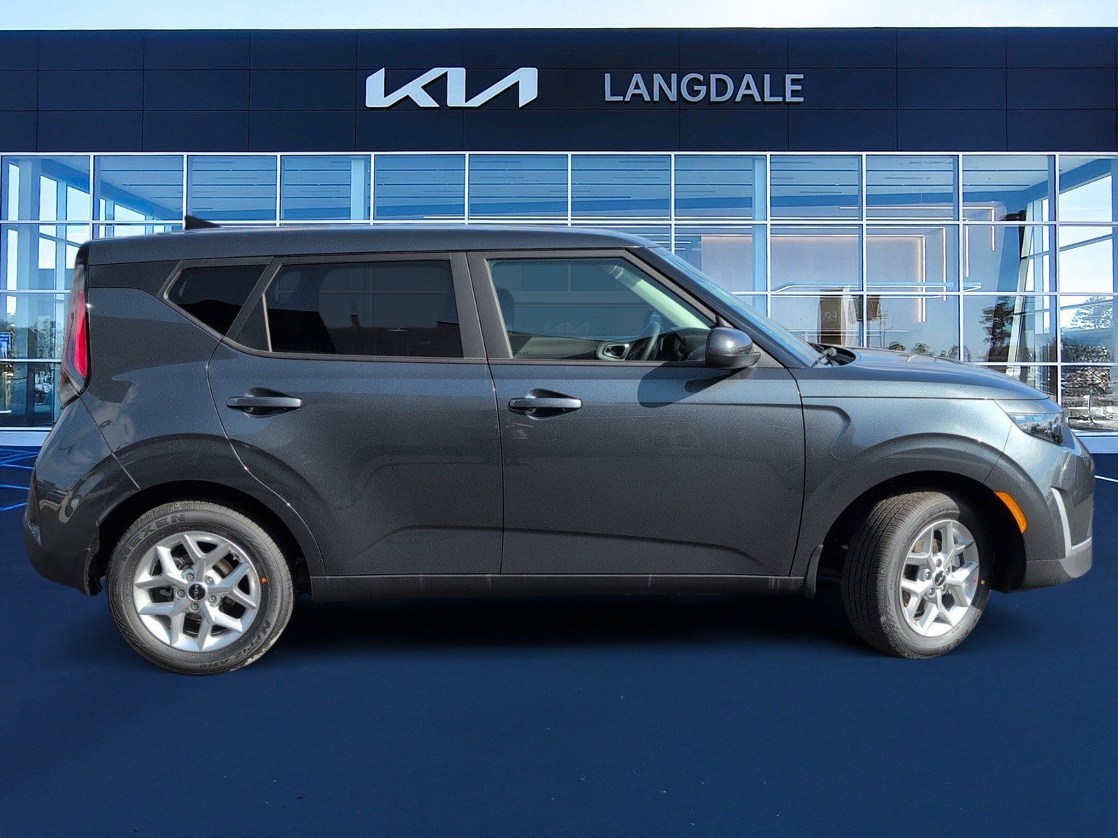 New 2025 Kia Soul LX image 3