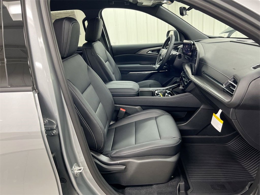 New 2026 Chevrolet Traverse LT w/ Driver Confidence Package image 22