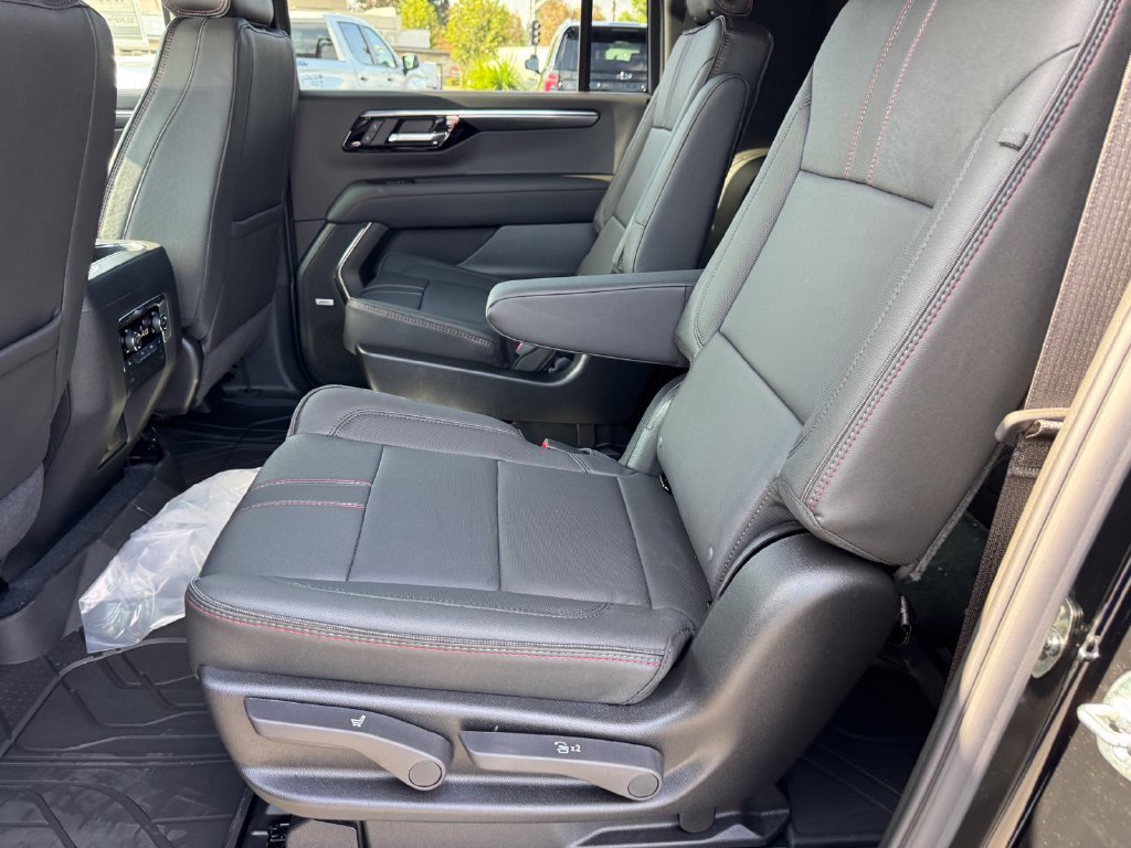 New 2026 Chevrolet Suburban RST w/ Adventure Package 2 - Box RWD image 15