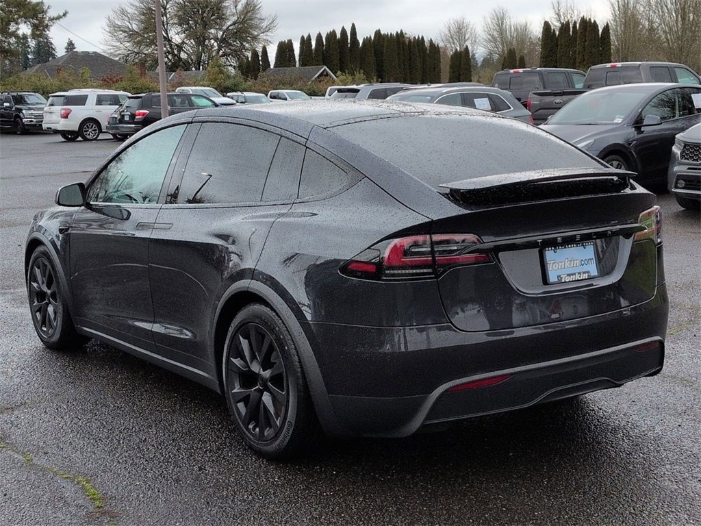 Used 2024 Tesla Model X image 3