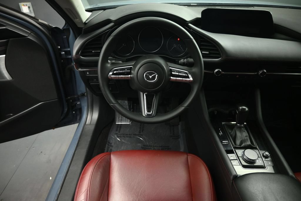 Used 2022 MAZDA MAZDA3 s FWD image 5