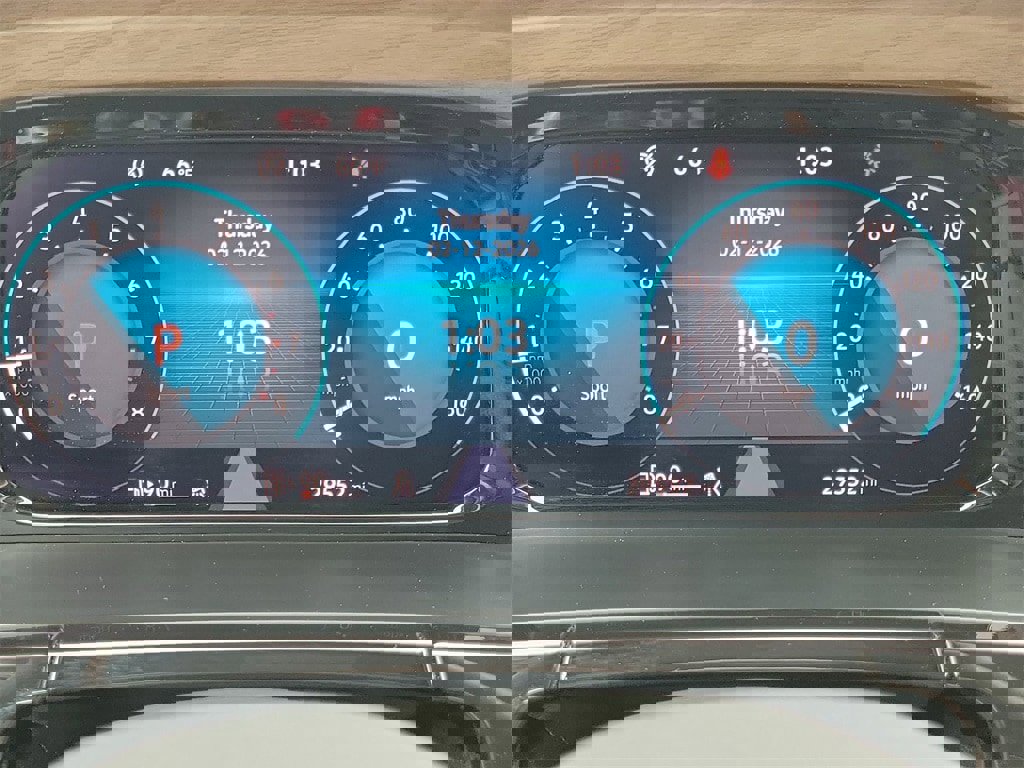 Used 2025 Volkswagen Atlas SE image 20