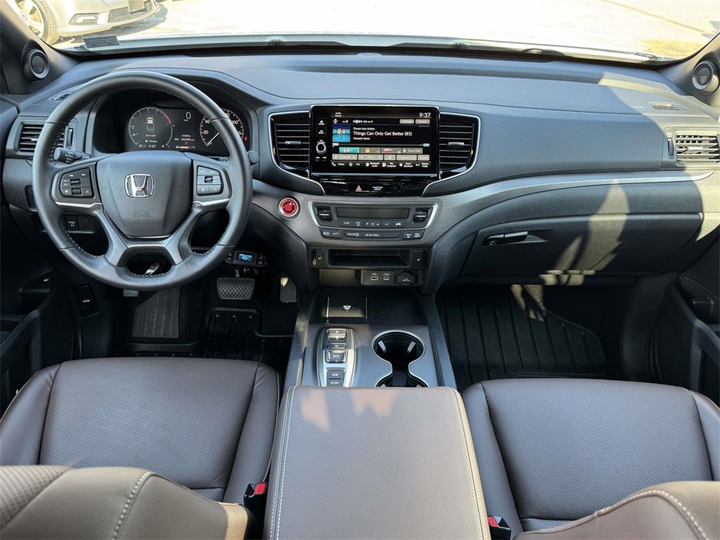 Used 2025 Honda Ridgeline RTL image 2