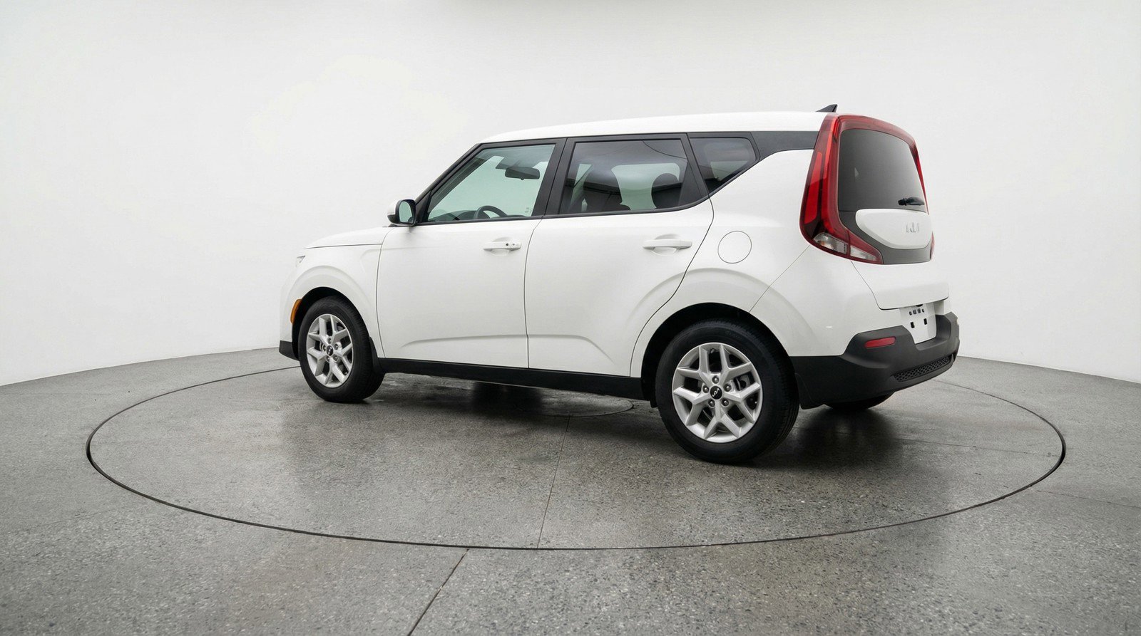 Used 2025 Kia Soul LX w/ LX Technology Package image 6