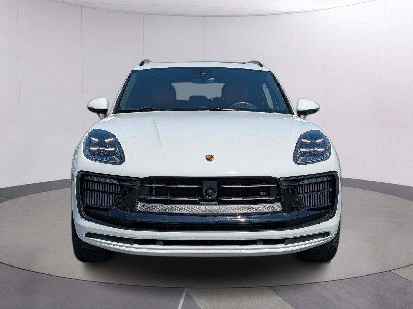 Used 2025 Porsche Macan S AWD/4WD image 8